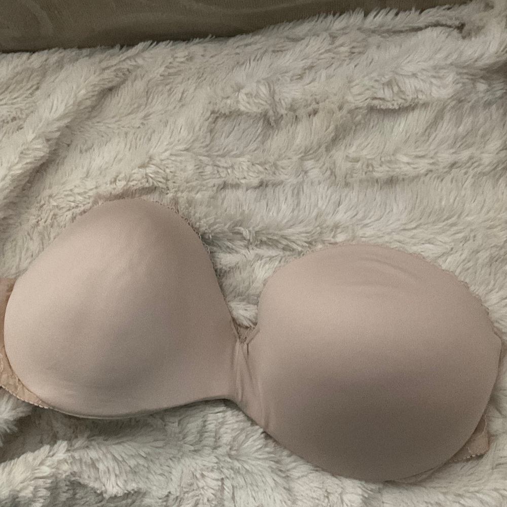 Lily of France Strapless Bra in Beige